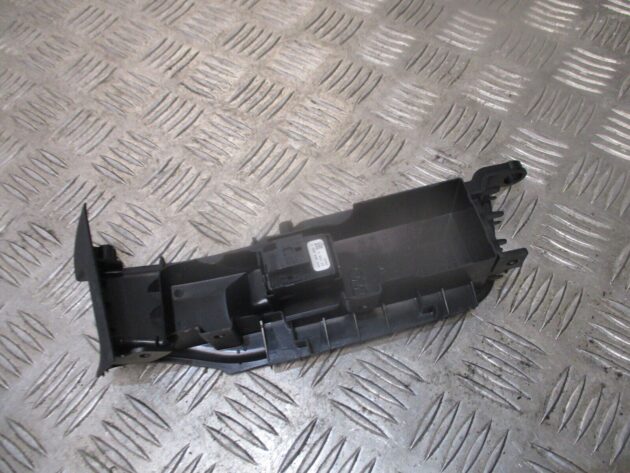 2013 GENUINE AUDI Q2 FRONT LEFT PASSENGER SIDE WINDOW SWITCH 8V0959855C - Image 5