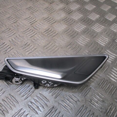 2013 GENUINE AUDI Q2 REAR PASSENGER SIDE INTERIOR DOOR HANDLE 81A839019C