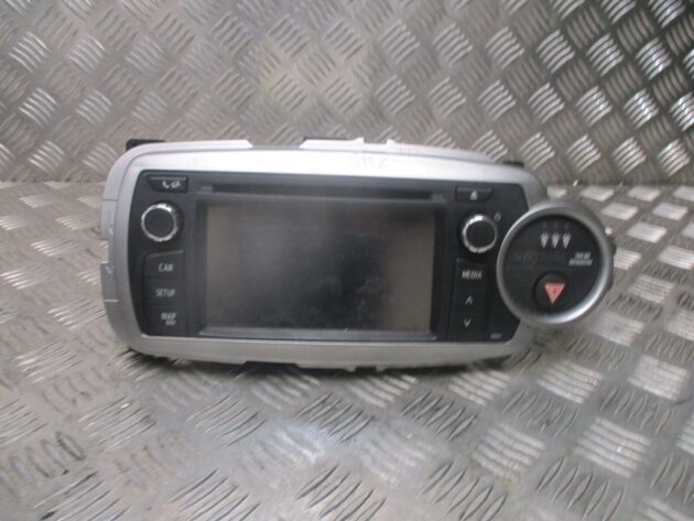 2016 GENUINE TOYOTA YARIS SAT NAV CD STEREO RADIO HEAD UNIT 86140-0D020 - Image 2