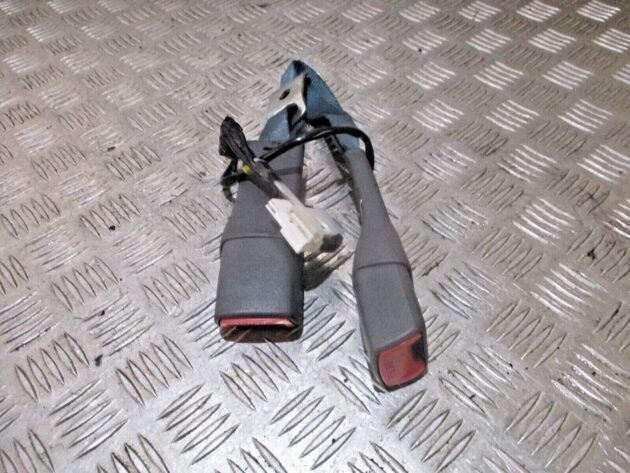 2014 GENUINE TOYOTA PRIUS 1.8 HYBRID REAR TWIN BUCKLE