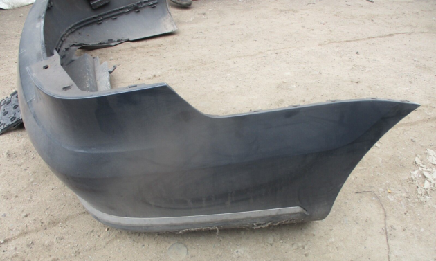 2012 GENUINE VW PASSAT B7 SALOON REAR BUMPER - Image 3
