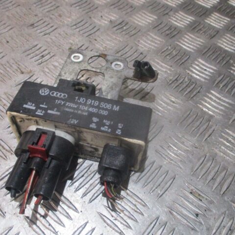 2012 GENUINE VW SEAT SKODA COOLING RADIATOR FAN RELAY 1J0919506M