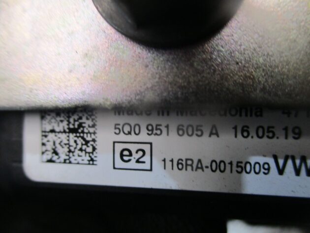 2019 GENUINE AUDI Q2 ALARM SIREN MODULE 5Q0951605A - Image 2