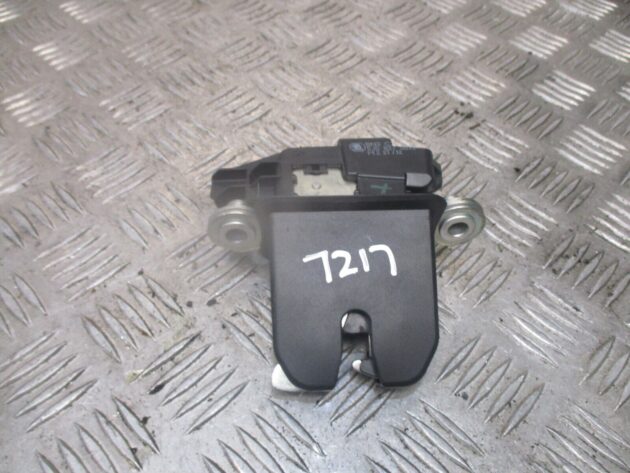 2012 GENUINE SKODA FABIA REAR TAILGATE BOOT LOCK MECHANISM 5J0827501C