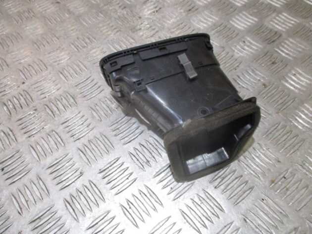 2012 GENUINE VW GOLF MK6 FRONT LEFT PASSENGER SIDE DASHBOARD AIRVENT 5K0819703K - Image 2