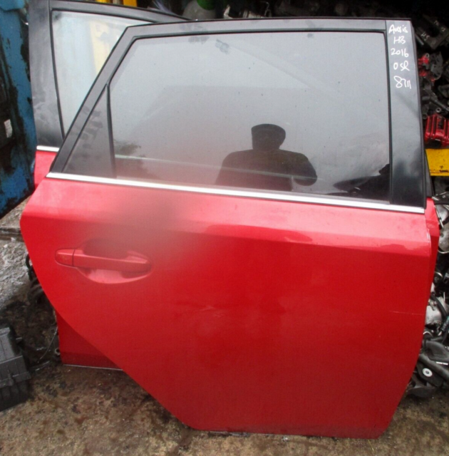 2016 GENUINE TOYOTA AURIS HATCHBACK REAR RIGHT DRIVER SIDE BARE SHELL DOOR