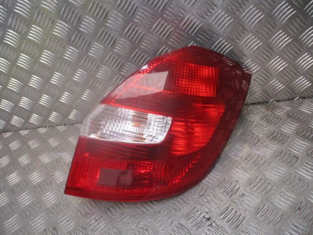 2012 GENUINE SKODA FABIA REAR RIGHT DRIVER SIDE TAILLIGHT LAMP 5J6945096