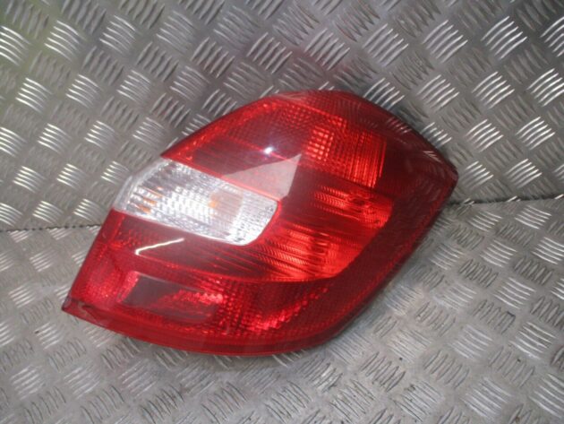 2012 GENUINE SKODA FABIA REAR RIGHT DRIVER SIDE TAILLIGHT LAMP 5J6945096 - Image 2