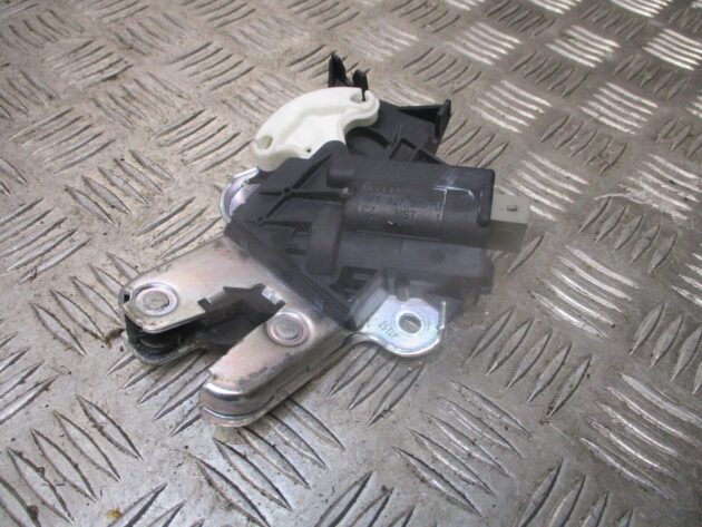 2014 GENUINE VW PASSAT REAR TAILGATE BOOT LOCK MECHANISM 4F5827505 - Image 3