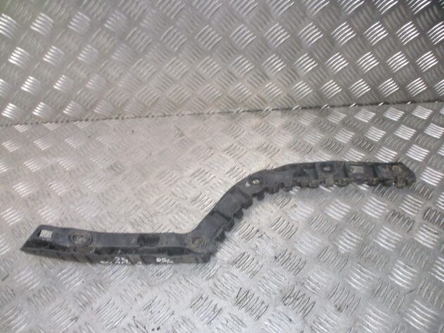 2013 ŠKODA SUPERB 3T REAR RIGHT DRIVER SIDE  BUMPER MOUNT BRACKET 3T5807394A OEM - Image 2