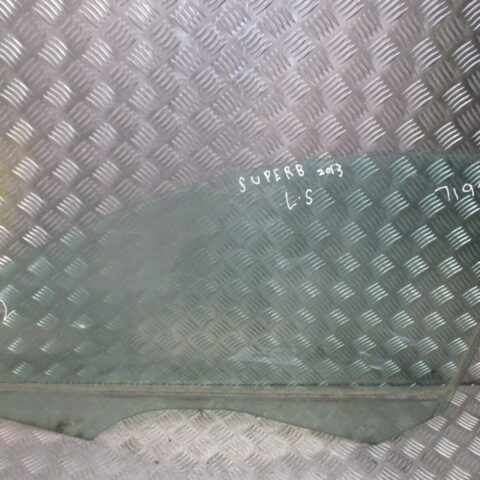 2013 GENUINE SKODA SUPERB FRONT LEFT PASSENGER SIDE DOOR WINDOW GLASS