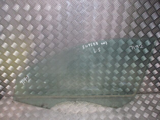 2013 GENUINE SKODA SUPERB FRONT LEFT PASSENGER SIDE DOOR WINDOW GLASS - Image 3