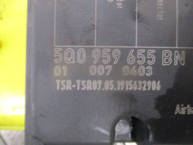 2019 GENUINE AUDI Q2 SRS ECU CONTROL MODULE 5Q0959655BN - Image 2