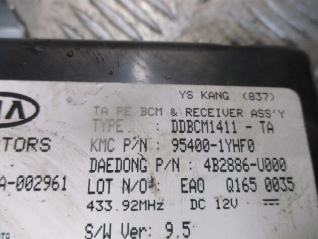 2012 GENUINE TOYOTA PRIUS BCM BODY CONTROL MODULE 95400-1YHF0 - Image 2