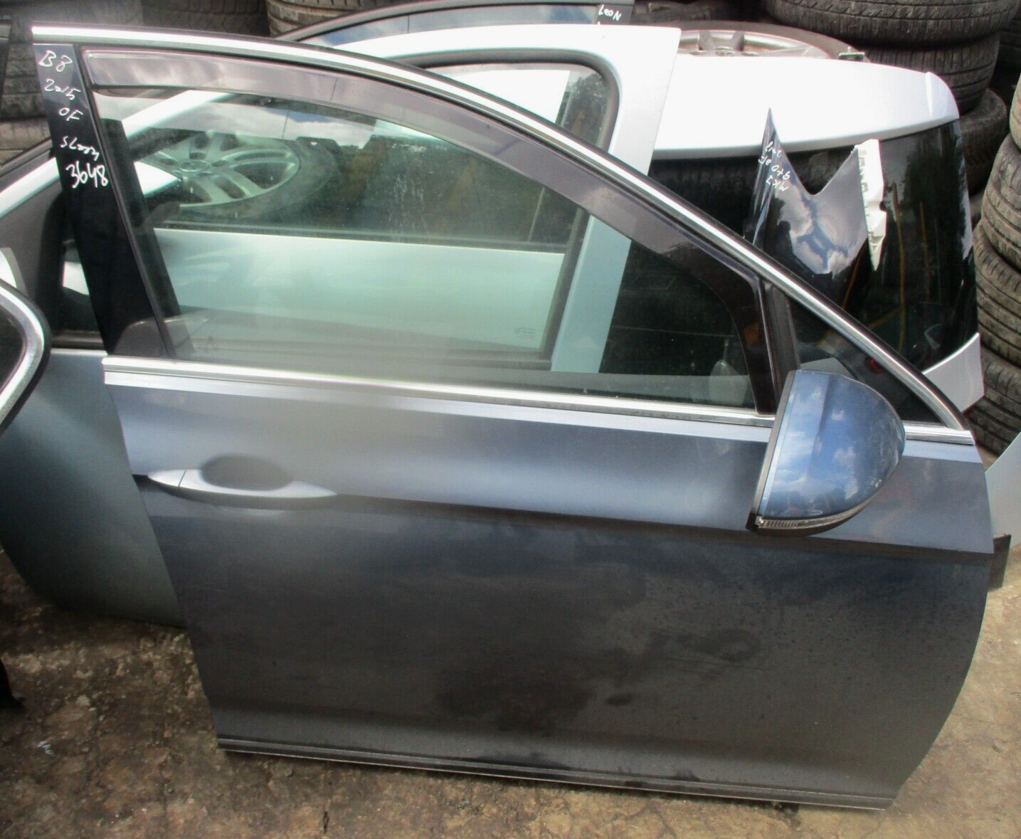 2015 GENUINE VW PASSAT B8 SALOON FRONT RIGHT DRIVER SIDE BARE SHELL DOOR OSF