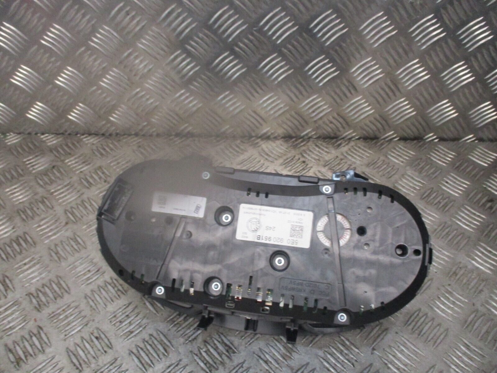 2016 GENUINE SKODA OCTAVIA SPEEDOMETER INSTRUMENT CLUSTER CLOCK 5E0920951B - Image 6