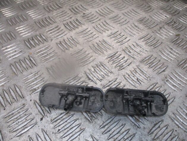 2020 GENUINE VW GOLF MK8 FRONT BOTH SIDE WINDSCREEN WASHER NOZZLE JET 5H0955985 - Image 3