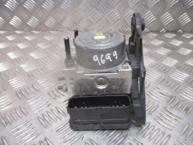 2016 GENUINE AUDI A3 8V ABS PUMP CONTROL UNIT MODULE 5Q0614517AR - Image 2
