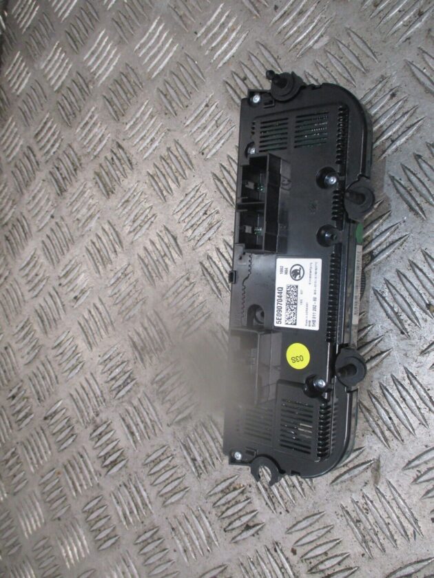 2016 GENUINE SKODA OCTAVIA AC HEATER CLIMATE CONTROL SWITCH PANEL 5E0907044Q - Image 2