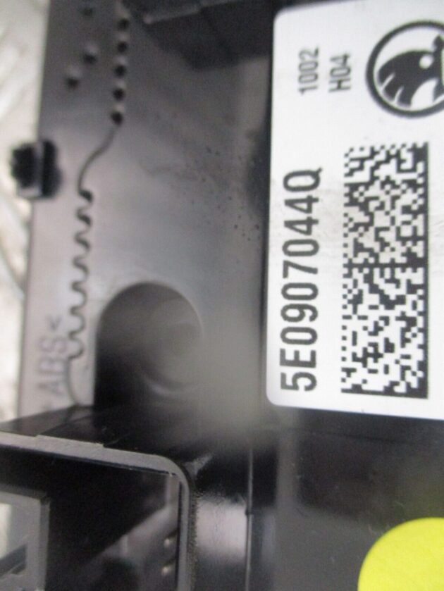 2016 GENUINE SKODA OCTAVIA AC HEATER CLIMATE CONTROL SWITCH PANEL 5E0907044Q - Image 3