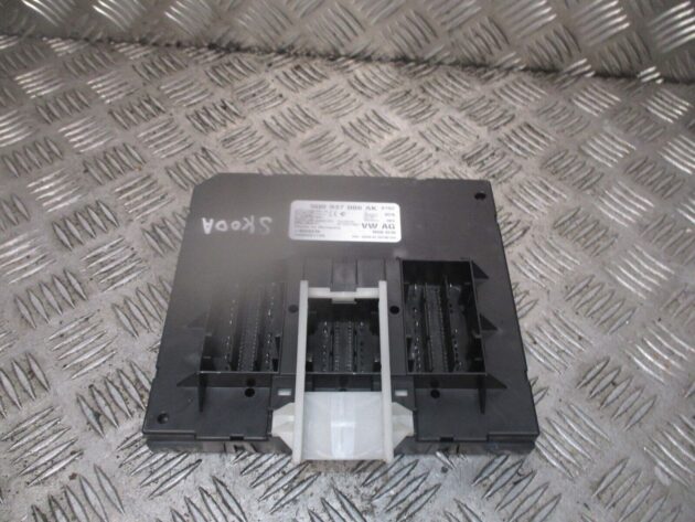 2016 GENUINE SKODA OCTAVIA BCM BODY CONTROL MODULE UNIT 5Q0937084AK - Image 2