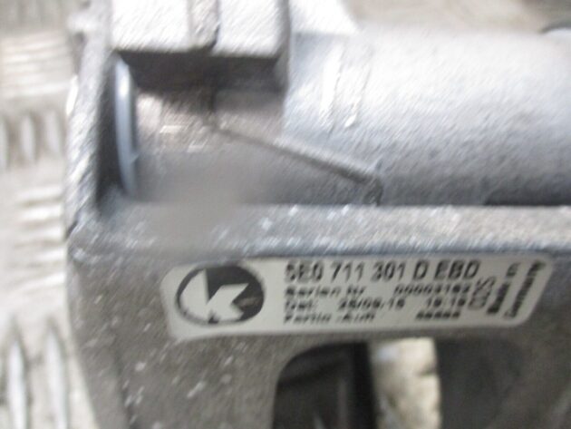 2016 GENUINE SKODA OCTAVIA EMERGENCY HANDBREAK LEVER HANDLE 5E0711301D - Image 2