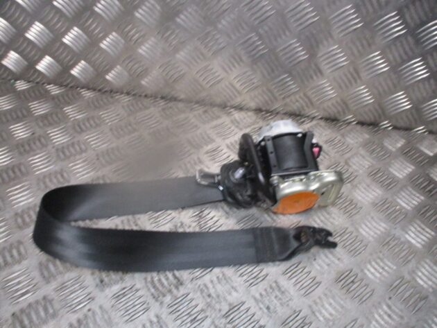 2016 GENUINE SKODA OCTAVIA ESTATE FRONT RIGHT DRIVER SIDE SEAT BELT 5E0857702 - Image 2