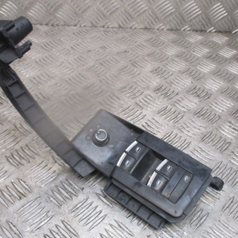 2012 GENUINE AUDI 8P FRONT RIGHT DRIVER SIDE DOOR WINDOW SWITCH 8P4959522C
