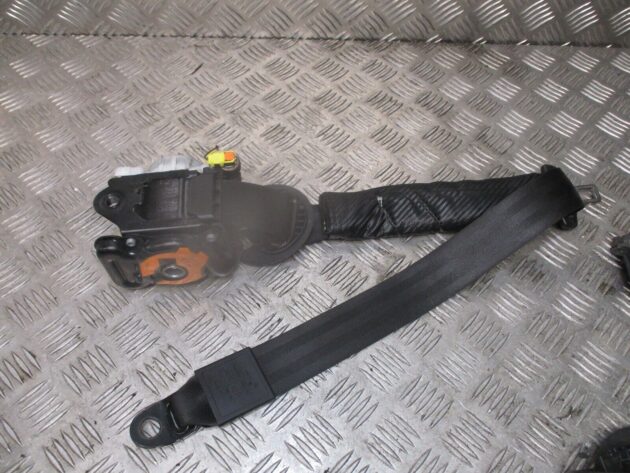 2015 GENUINE AUDI A1 8X 3DR FRONT RIGHT DRIVER SIDE SEAT BELT 8X3857706E - Image 2