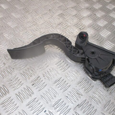 2014 GENUINE HYUNDAI I10 ACCELERATOR THROTTLE PEDAL 32700-XXXXX