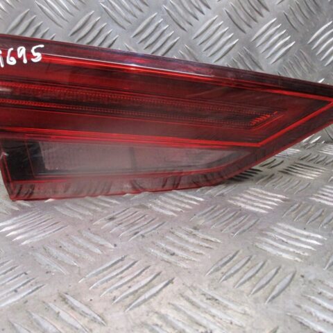 2016 AUDI A3 8V SALOON REAR LEFT PASSENGER SIDE INNER TAILIGHT 8V0945093D OEM