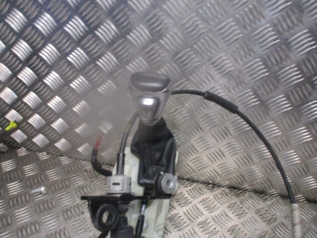 2018 GENUINE HYUNDAI IONIQ HYBRID DSG AUTOMATIC GEAR SELECTOR 46701G2640 - Image 4