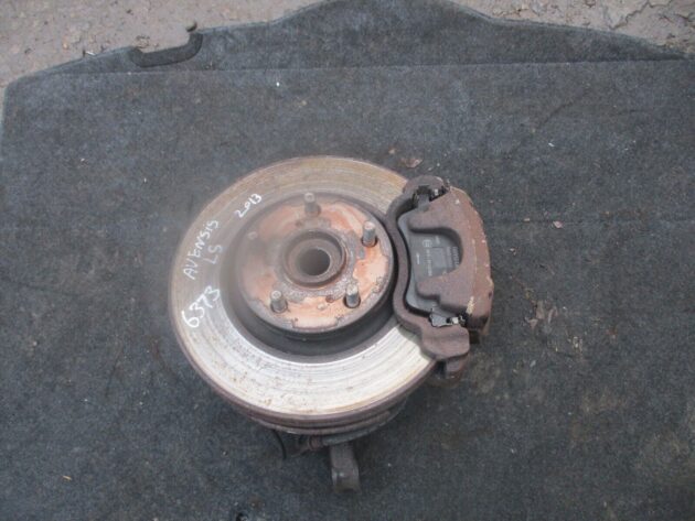 2013 GENUINE TOYOTA AVENSIS 2.0 TDI FRONT LEFT PASSENGER SIDE HUB