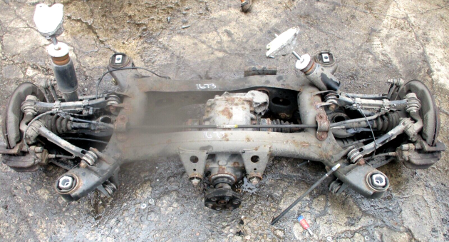 2013 GENUINE BMW 3 SERIES 2.0TDI REAR COMPLETE SUBFRAME AXLE