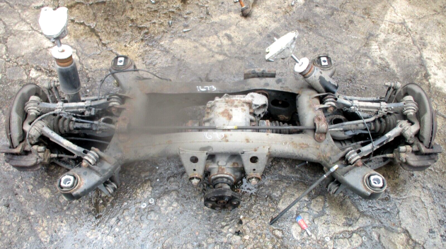 2013 GENUINE BMW 3 SERIES 2.0TDI REAR COMPLETE SUBFRAME AXLE - Image 2