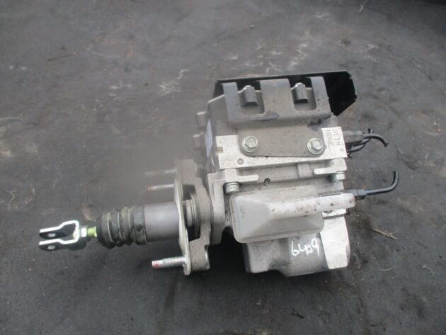 2018 GENUINE HYUNDAI IONIQ HYBRID BRAKE MASTER CYLINDER 58500G2500