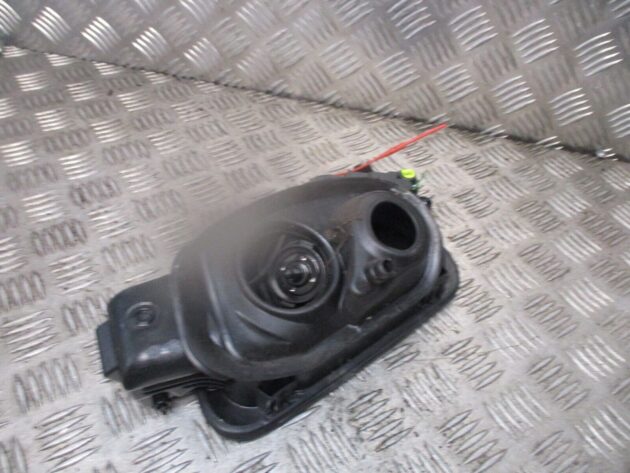 2019 GENUINE AUDI Q2 REAR FUEL FILLER FLAP CAP COVER - Image 3