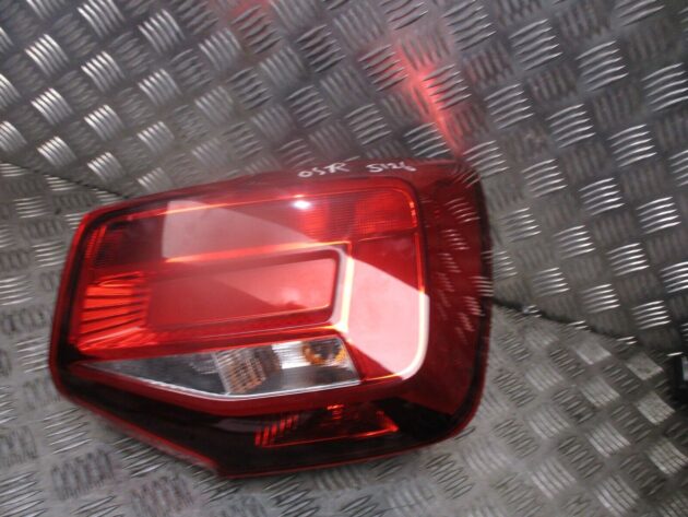 2019 GENUINE AUDI Q2 REAR RIGHT DRIVER SIDE TAILLIGHT LAMP 81A945070C - Image 2