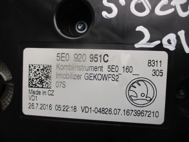 2016 GENUINE SKODA OCTAVIA SPEEDOMETER INSTRUMENT CLUSTER CLOCK 5E0920951C - Image 3