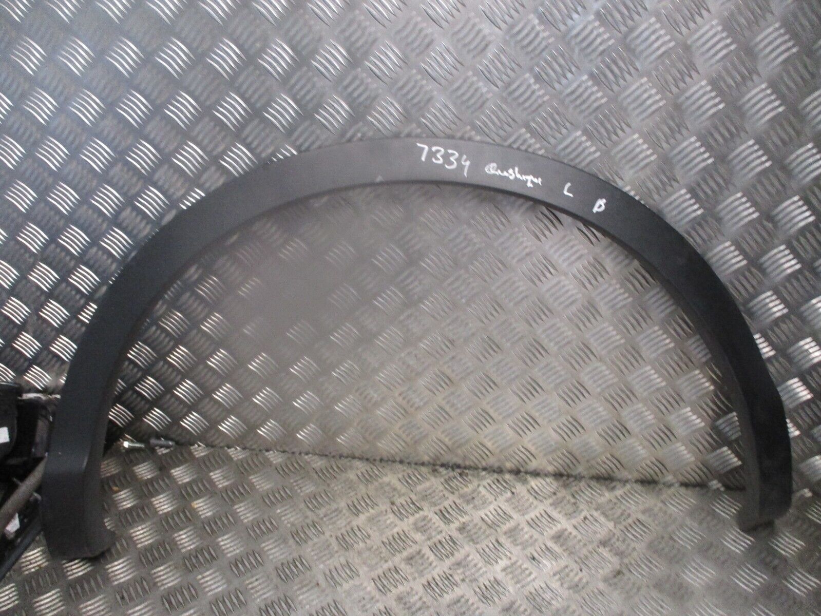 2015 GENUINE NISSAN QASHQAI REAR LEFT PASSENGER SIDE WHEEL ARCH TRIM 938294EA0A - Image 3
