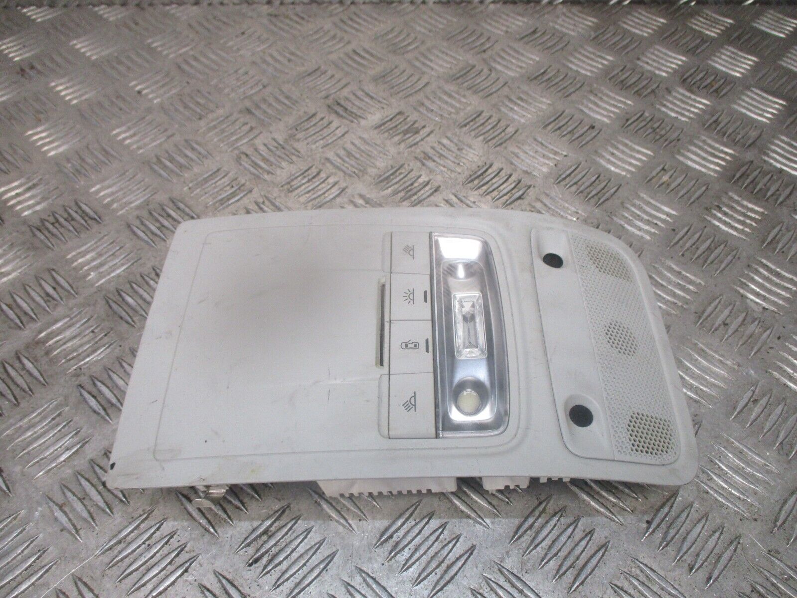 2016 AUDI A3 8V SALOON FRONT INTERIOR ROOF READING LIGHT LAMP 8V0947135B