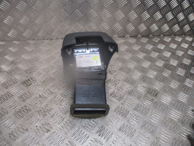 2013 GENUINE AUDI A3 8V REAR CENTRE CONSOLE AIR VENTS 8V0857042 - Image 2