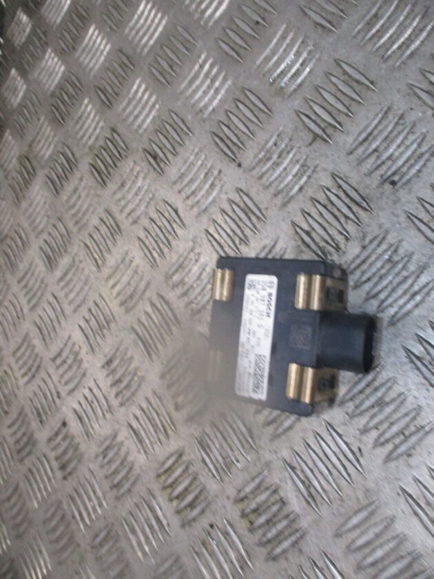 2016 GENUINE VW PASSAT B8 FRONT RADAR DISTANCE SENSOR MODULE UNIT 3Q0907561D - Image 2