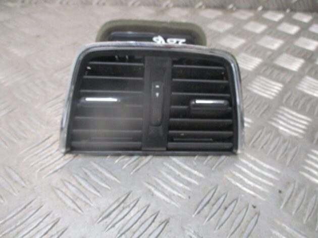 2016 GENUINE SKODA OCTAVIA REAR AIRVENTS 5E0819203A