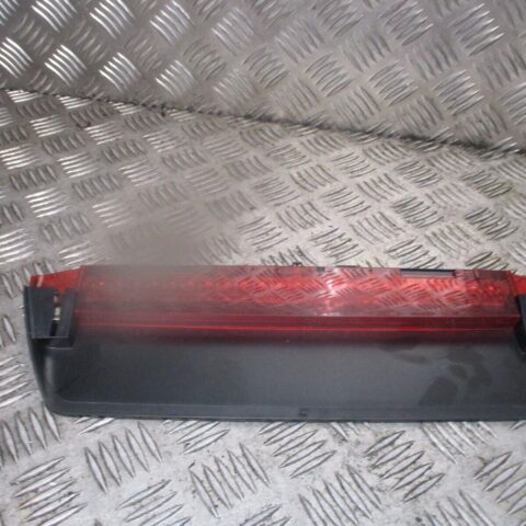 2016 GENUINE VW PASSAT B8 SALOON HIGH LEVEL THIRD BRAKE LIGHT LAMP 3G5945087