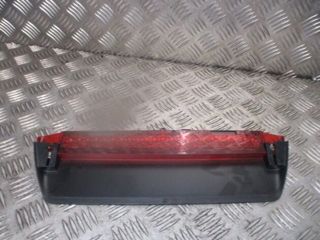 2016 GENUINE VW PASSAT B8 SALOON HIGH LEVEL THIRD BRAKE LIGHT LAMP 3G5945087 - Image 2