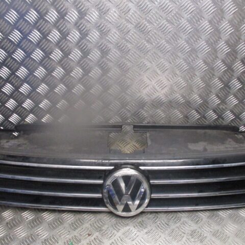 2016 GENUINE VW PASSAT B8 SALOON FRONT CENTRE BUMPER GRILLE 3G0853653D