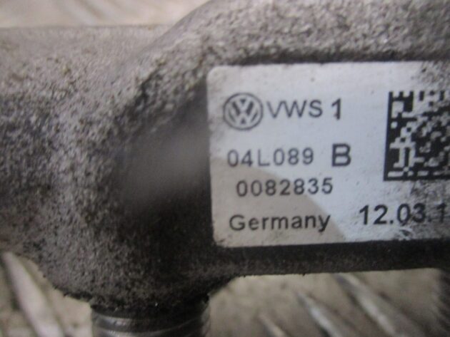 2016 GENUINE AUDI A3 8V FUEL INJECTOR RAIL & SENSOR 04L089B - Image 2