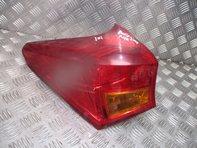 2014 GENUINE TOYOTA AURIS ESTATE REAR LEFT PASSENGER SIDE TAILLIGHT LAMP NSR