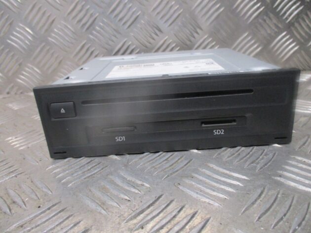 2017 GENUINE VW PASSAT B8 MMI RADIO INFOTAINMENT SCREEN 5G6919605B 3Q0035874C - Image 4